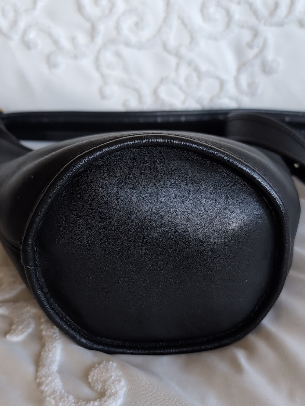 Coach Vintage ♣Maggie Bucket Bag- Black Round Feeder Shoulder/ Crossbody USA - Picture 5 of 16